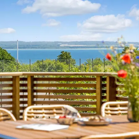 Cozy In With House Sea View Holiday home *