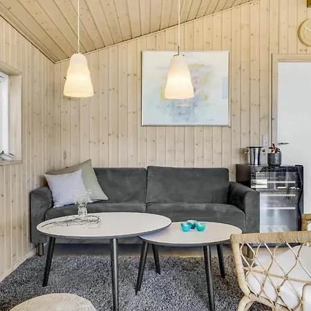 Cozy In With House Sea View Knebel