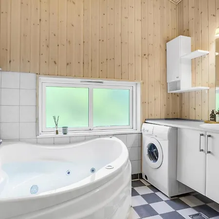 Cozy In With House Sea View