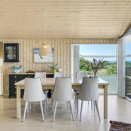 Cozy In With House Sea View Knebel